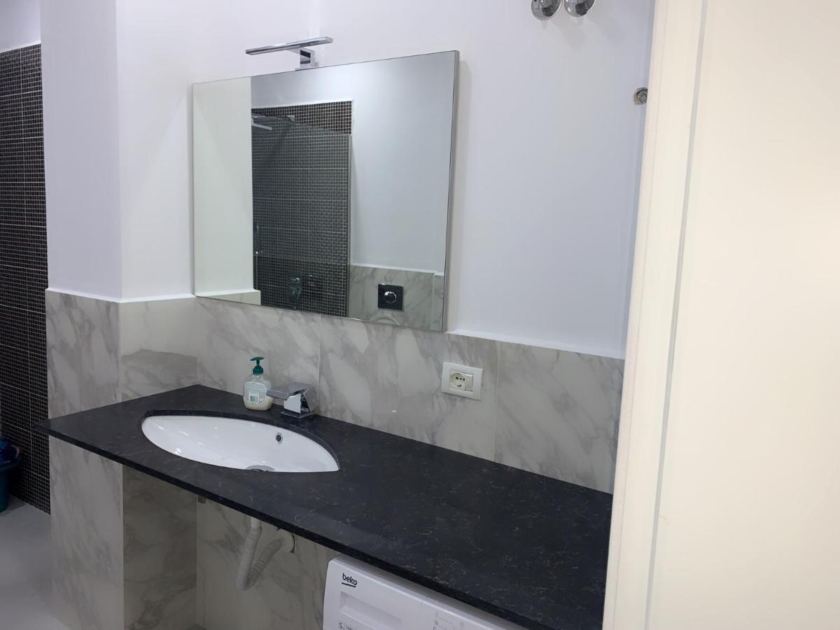 Apartament Dean Apartment Vlorë Екстериор снимка